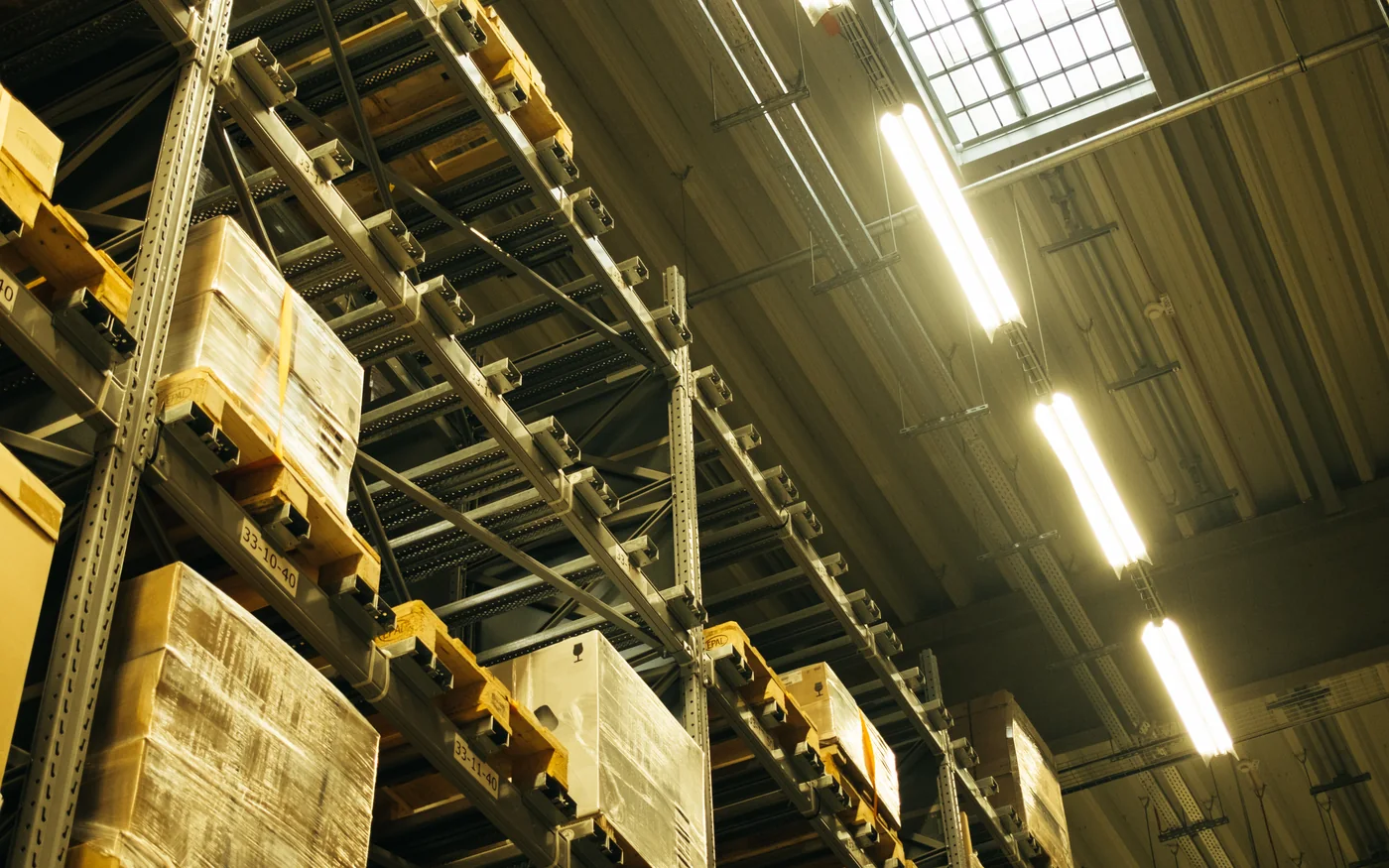 Warehouse packaging reference photo for export cartons and loading plans
